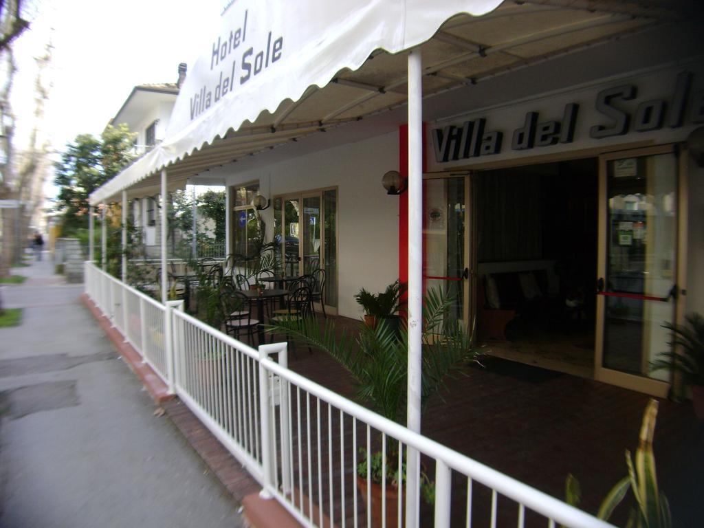 Hotel Villa Del Sole Римини Екстериор снимка